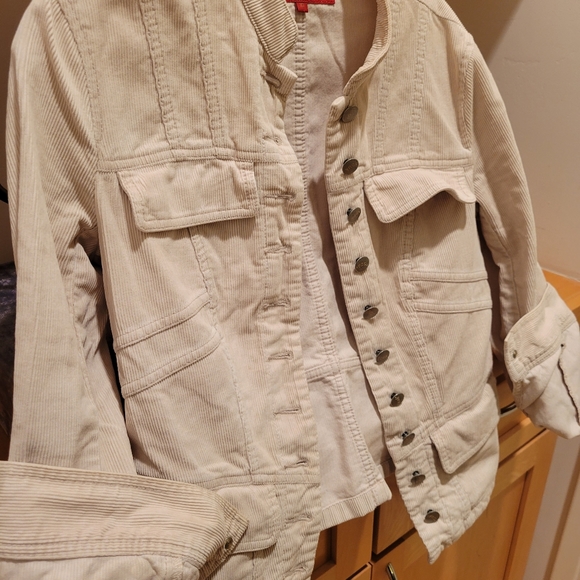 Bundle2 $30 Eligible. Cream Jacket - Picture 3 of 5